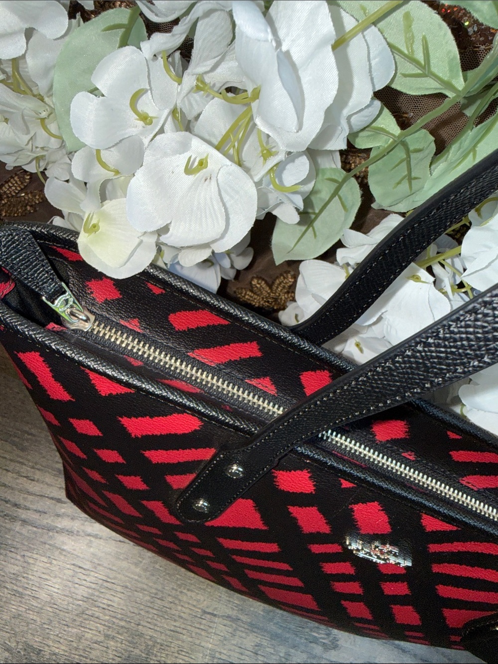 Coach Women's Black & Red Patterned Tote Bag - Picture 4 of 16
